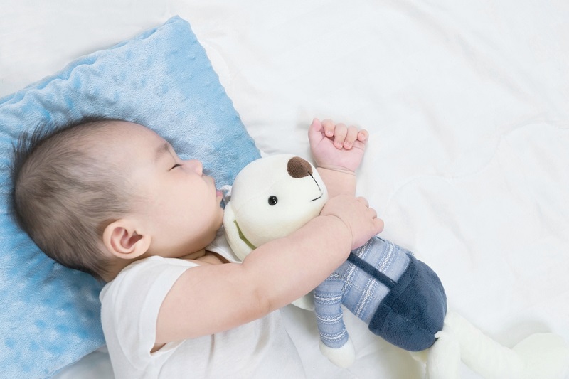 Cara Tepat Mengatur Jam Tidur Bayi