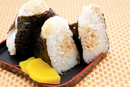 ide resep olahan ikan tuna onigiri - ibudanbalita