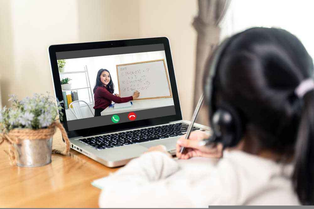 [7 Cara Belajar Efektif] Sekolah Online bagi Anak